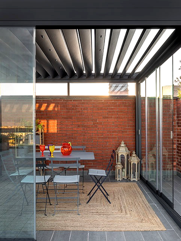 dettaglio lame orientabili pergola
